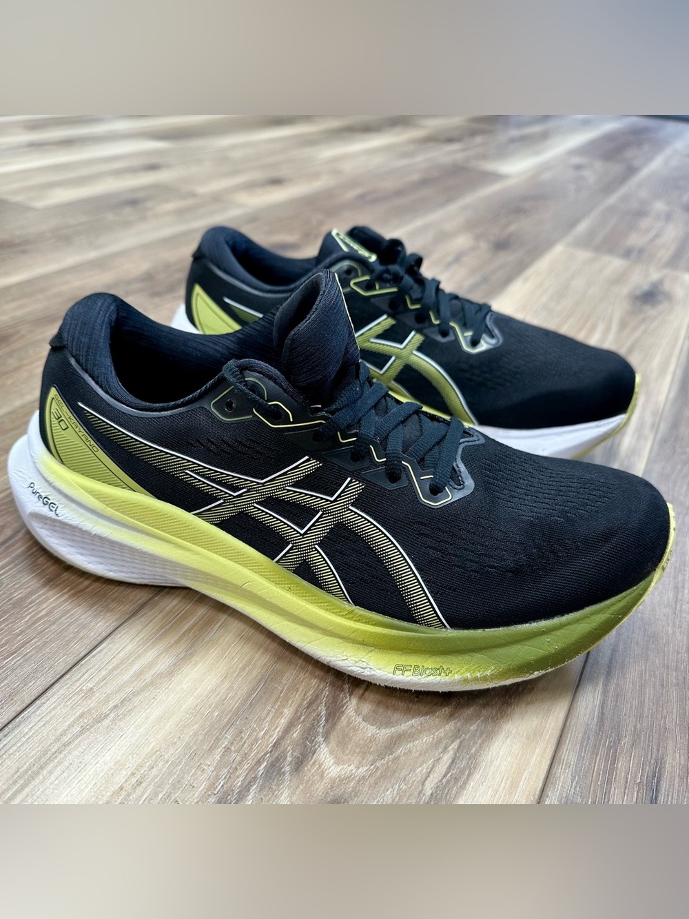 Asics Gel-Kayano 30 Running Shoes 1011B548-003 Black Glow Yellow, Size 9.5